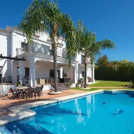 Holiday home Luxury In With Private Pool